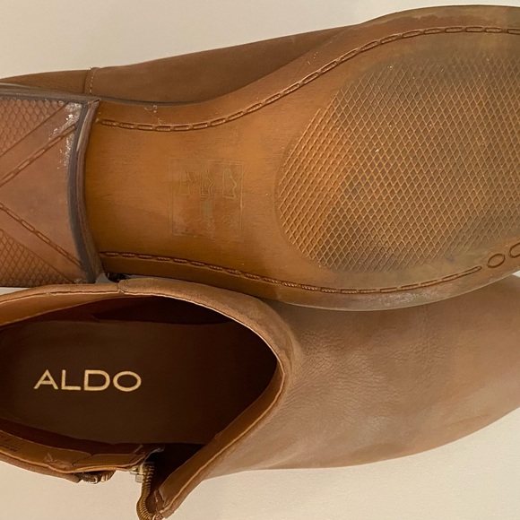 Boots - Picture 3 of 3